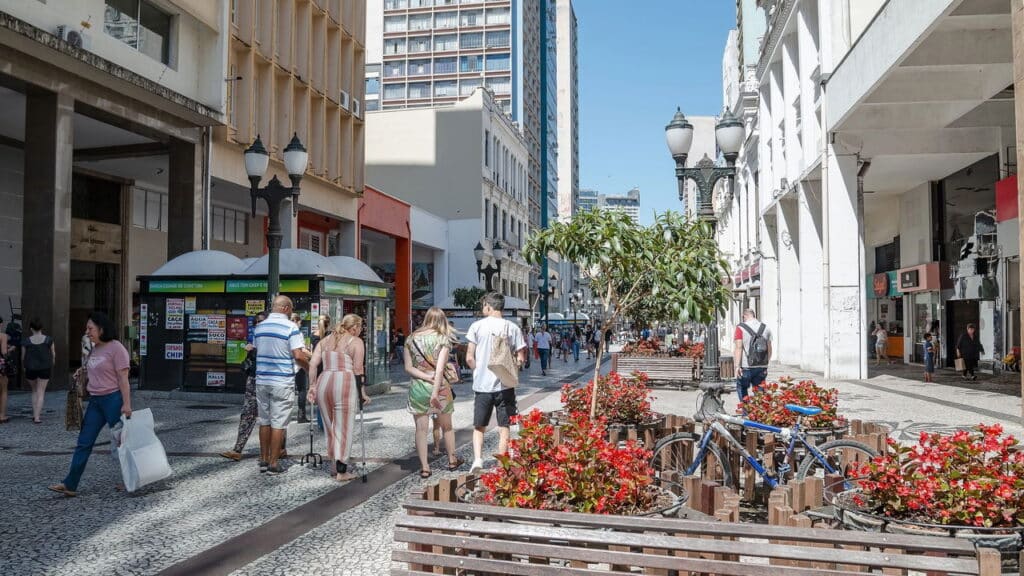 O movimento que começou em Curitiba e agora domina o interior!