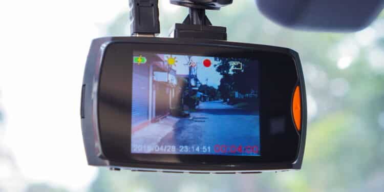 Top 7 câmeras veiculares (Dash Cams) para sua segurança no trânsito!