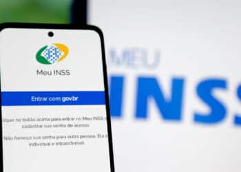 INSS vai antecipar pagamentos para alguns beneficiários receberem antes do Natal