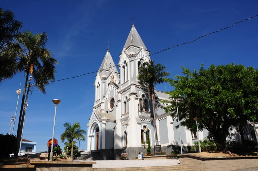 A cidade mais charmosa do interior de SP que une natureza e cultura!