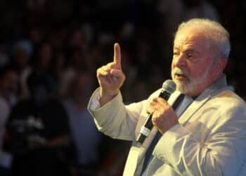 Lula rompe o silêncio e critica ação dos EUA contra Moraes e aliados