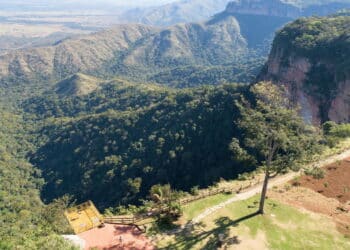 A cidade brasileira com a maior cratera de asteroide da América do Sul!