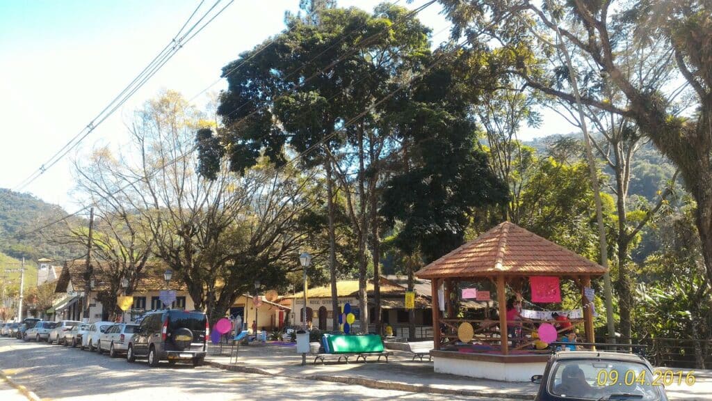 A cidade brasileira que mistura a cultura da suíça com paisagens de tirar o fôlego!