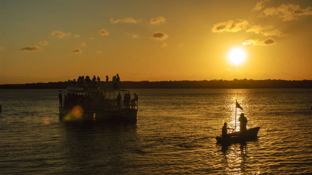 Pequena cidade do litoral muda sua história com uma ideia ousada!
