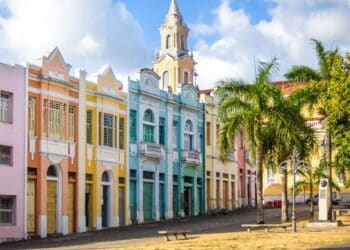 Pequena cidade do litoral muda sua história com uma ideia ousada!