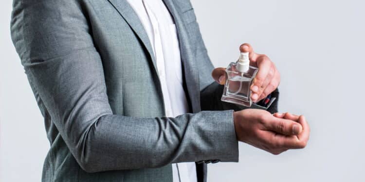 Top 5 perfumes masculinos que são tendência em 2025!