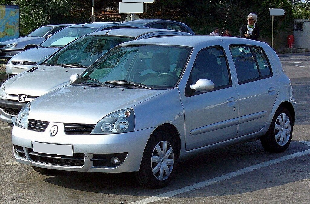 Renault Clio II Campus - Imagem: Wikimedia Commons