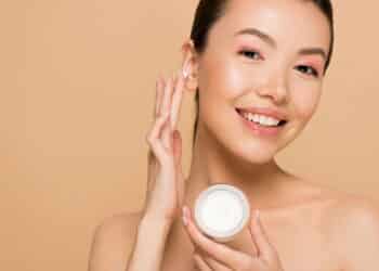 Skincare coreana - Créditos: depositphotos.com / IgorVetushko