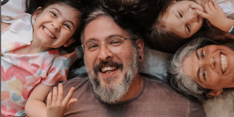 "O cérebro do adolescente continua ainda a se desenvolver e isso muda tudo", diz Thiago Queiroz, psicanalista