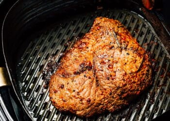 Churrasco suculento e sem fumaça: o truque da air fryer que todo mundo quer saber