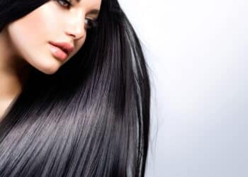 Como recuperar o brilho do cabelo em casa com cuidados simples