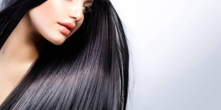 Como recuperar o brilho do cabelo em casa com cuidados simples