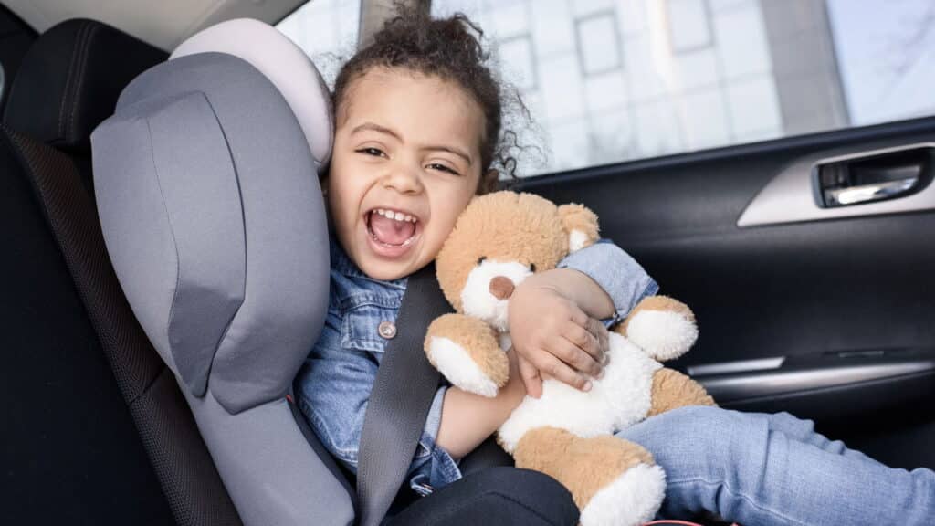 Motoristas de todo o Brasil foram enganados com mudança na lei da cadeirinha!