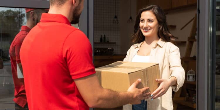 Chega de marmita: restaurantes lançam delivery por assinatura que cabe no bolso