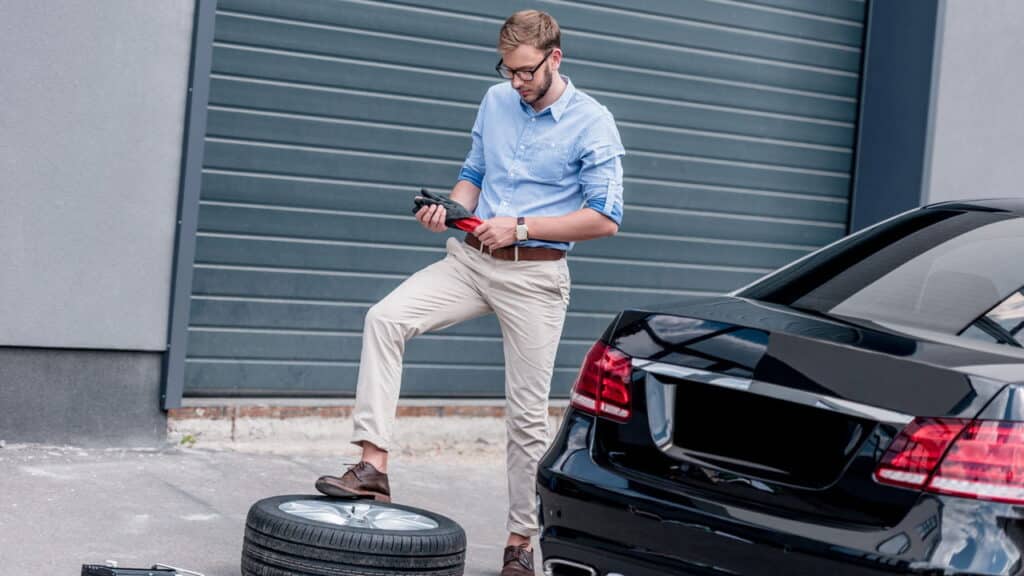 As 10 ferramentas essenciais que todo motorista deve ter!