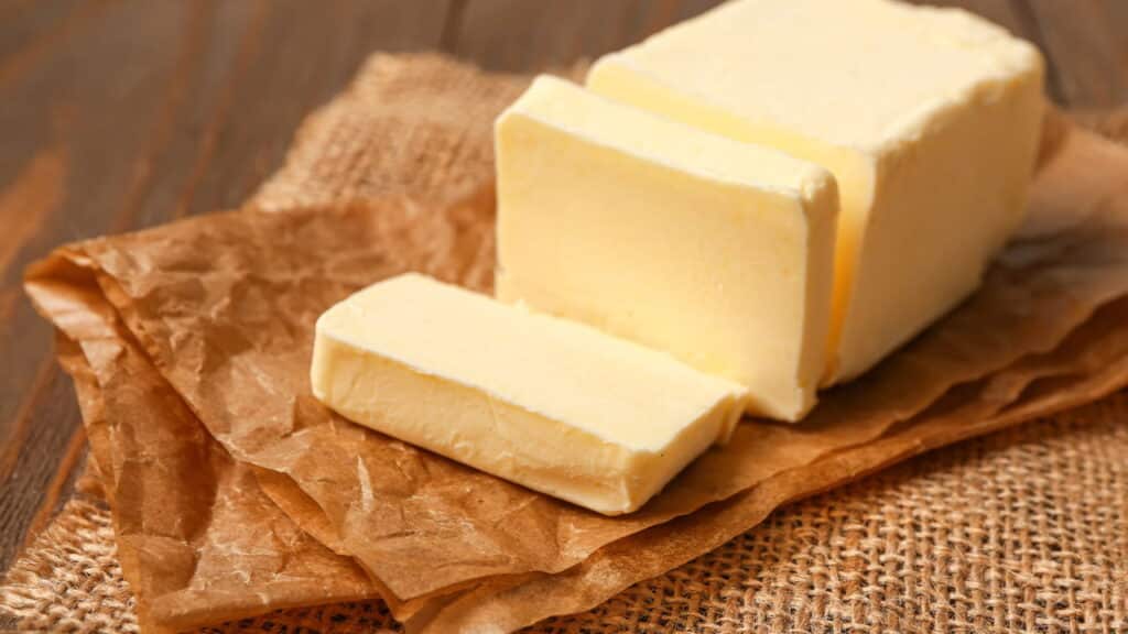 Pedro Muniz, nutricionista responde: "Qual é a melhor? Manteiga ou margarina?"