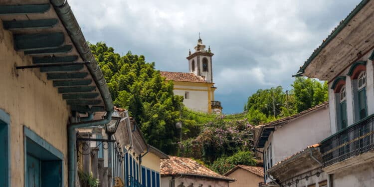 Evento em Tiradentes une criadores e artesãos para reinventar o design nacional