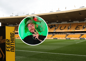 Uma visão geral do interior de Molineux, casa do Wolverhampton Wanderers - Créditos: depositphotos.com / operations@newsimages.co.uk