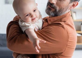 Pais podem ganhar mais tempo com os filhos se projeto for aprovado