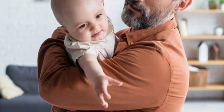 Pais podem ganhar mais tempo com os filhos se projeto for aprovado