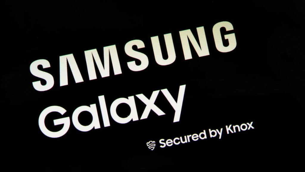 Anderson Walker, especialista em tecnologia: "A Samsung lançou 3 novos celulares, nem 1, nem 2, mas 3, e os 3 são dobráveis"