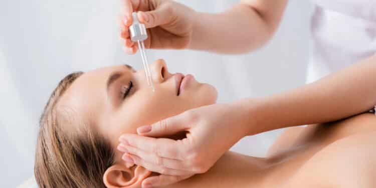 Pele mais firme e jovem com o PDRN Pink Peptide Serum da Medicube