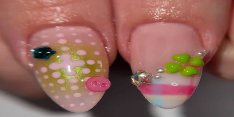 Fonte: Rerodução Instagram @yoosora.nails