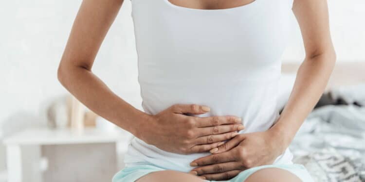 Adeus inchaço: veja os três chás simples e baratos para acabar com gases e desinchar o corpo
