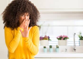 Cheiro ruim na cozinha? Veja como acabar com o problema de vez com essas dicas