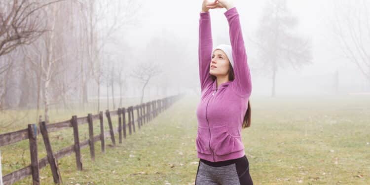 Exercícios no inverno: veja as melhores dicas para espantar o frio e manter a disciplina nos treinos