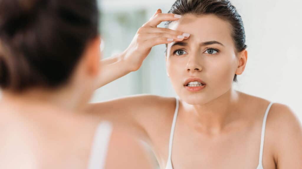 Máscara facial simples com três ingredientes reduz rugas em mulheres em poucos minutos