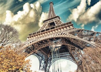 Quanto custou construir a Torre Eiffel e quanto seria nos dias atuais