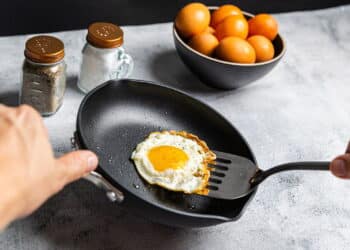 Veja as panelas antiaderentes baratas que vão transformar sua cozinha em 2025