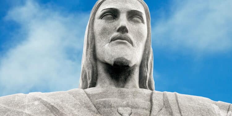 As quatro curiosidades impressionantes sobre o Cristo Redentor que quase ninguém sabe