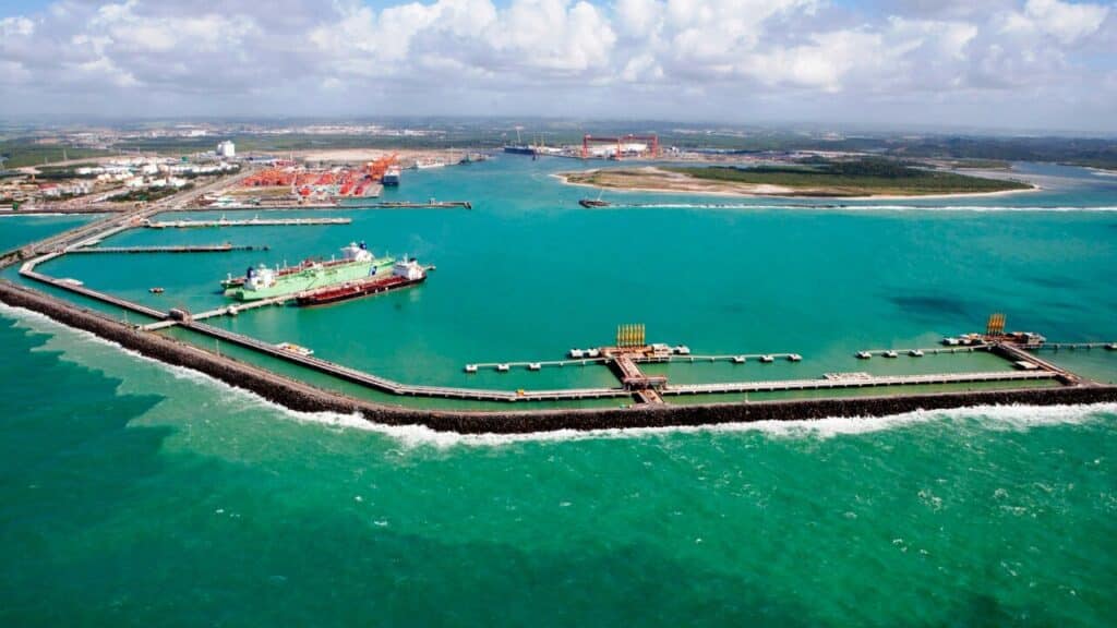 Porto de Suape recebe megainvestimento de R$ 2 bilhões em parceria Brasil e China que promete mais de 4 mil empregos no Nordeste