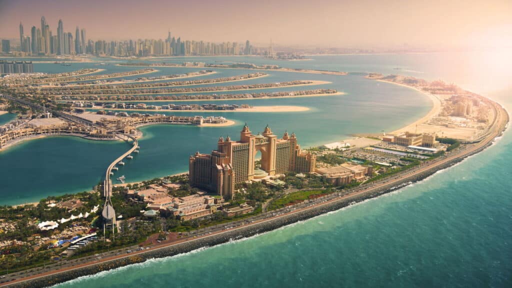A impressionante história de Dubai e sua ascensão como cidade luxuosa no deserto