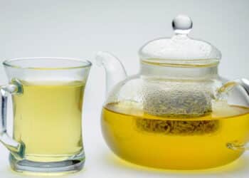 Este chá fácil de fazer pode reduzir inflamações e trazer alívio rápido para cólicas