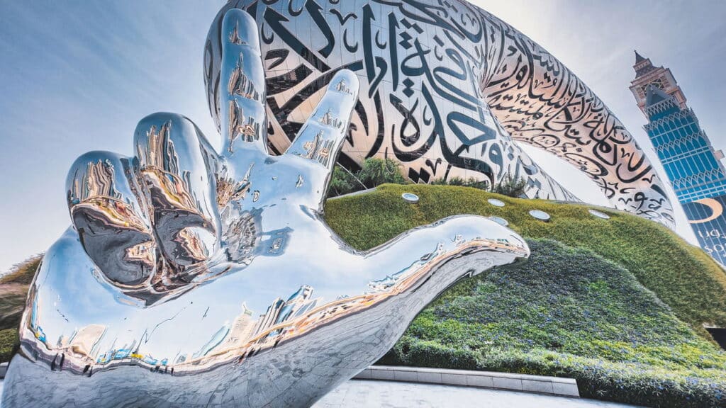 A impressionante história de Dubai e sua ascensão como cidade luxuosa no deserto