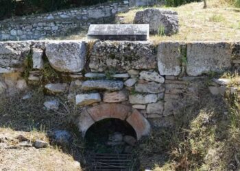 Atenas aposta em aqueduto romano de dois mil anos para reforçar distribuição de água