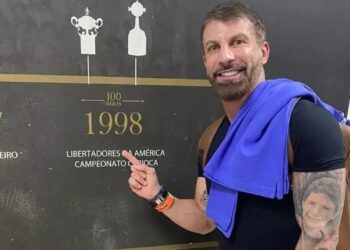 Polícia apura grave ameaça de sequestro contra Pedrinho, do Vasco; entenda o caso