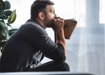 Como identificar sinais de ansiedade no dia a dia e quando buscar ajuda