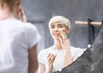 5 cremes antirrugas baratos que surpreendem nos resultados