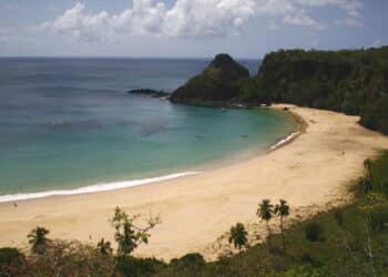 As cinco praias brasileiras que superaram destinos internacionais em ranking mundial