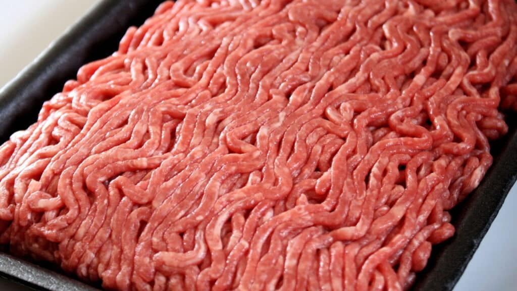 Carne moída conhecida em todo o país foi suspensas por causar sérios problemas de saúde