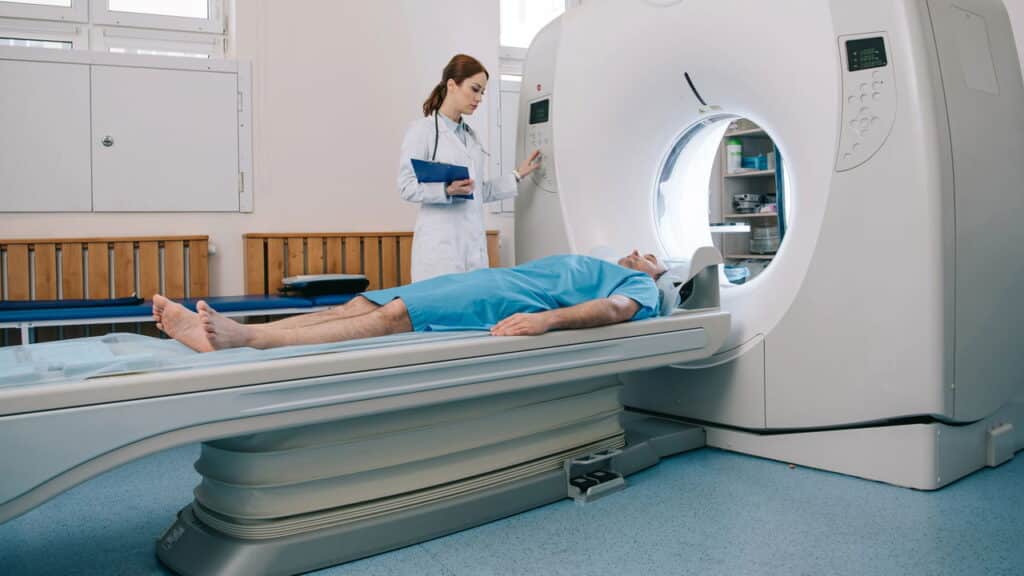 Anvisa suspende radiofármacos populares usados em clínicas de todo o Brasil