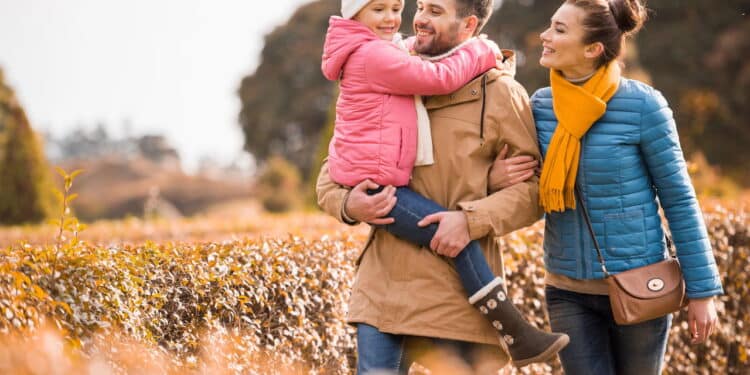 Essas 5 atitudes são comuns em pessoas com infância feliz e segura
