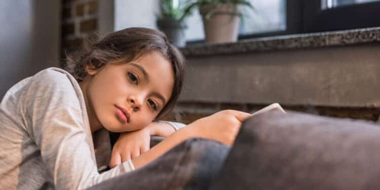 Hábitos que você repete hoje e que vêm da infância, segundo a psicologia