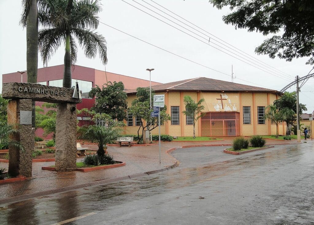 Santa Luzia em Cravinhos - Fonte: Wikimedia Commons