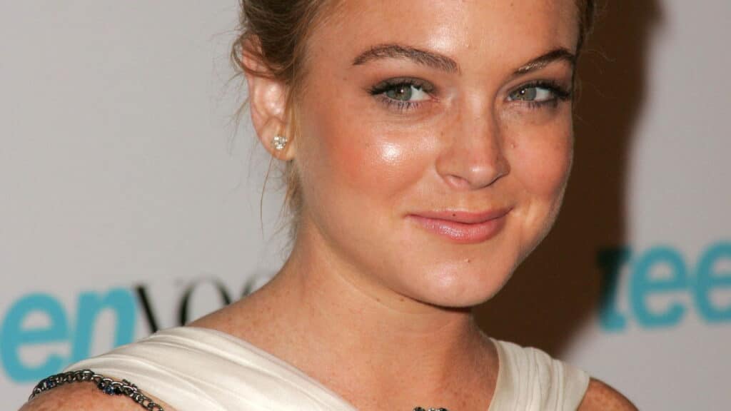 Qual é o segredo antienvelhecimento de Lindsay Lohan?