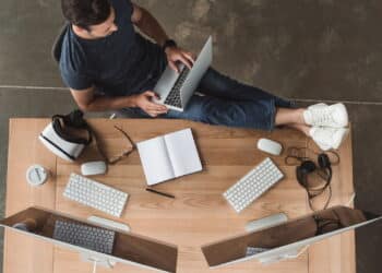 Por que manter a mesa de trabalho sempre organizada é essencial no Feng Shui